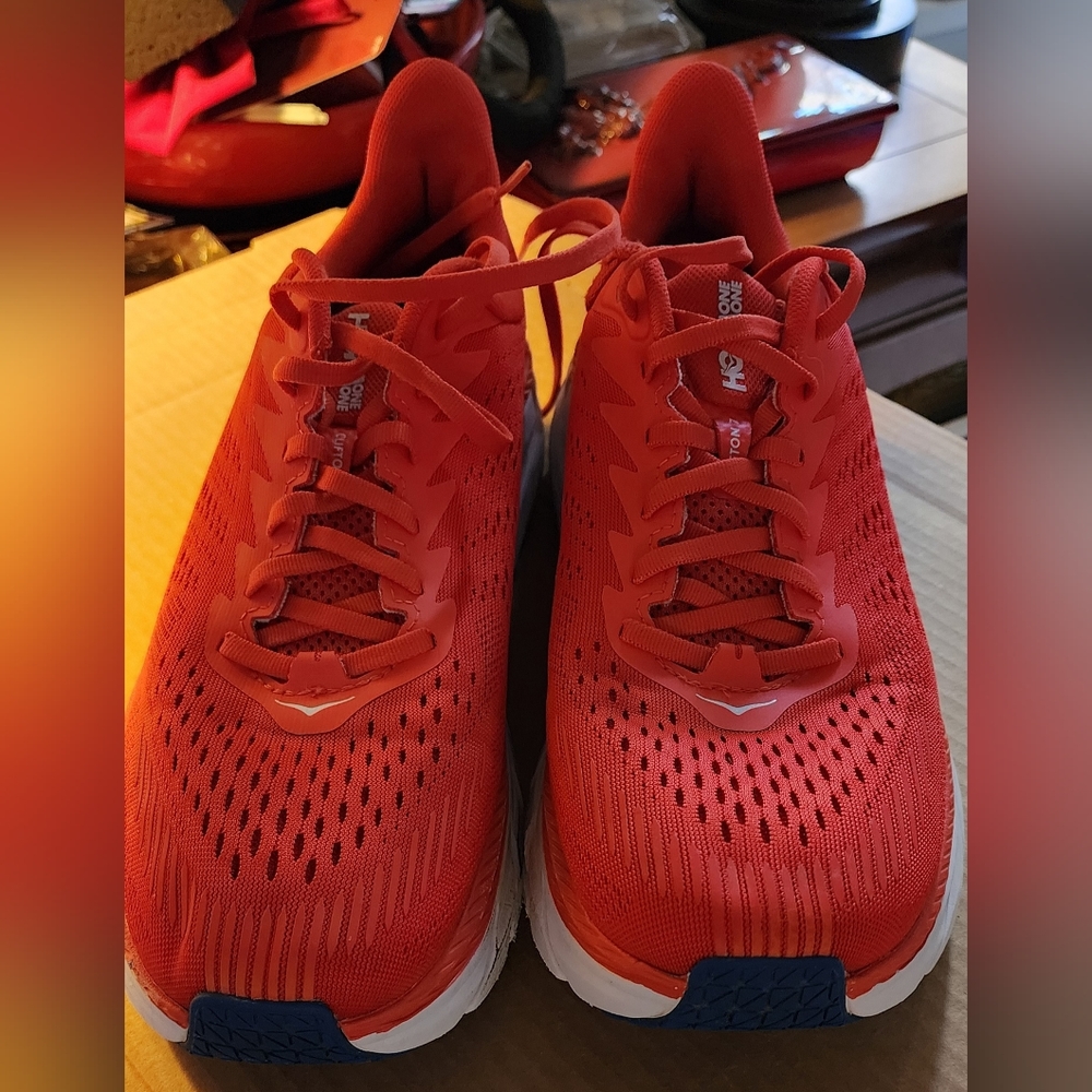 HOKA One One Clifton 7